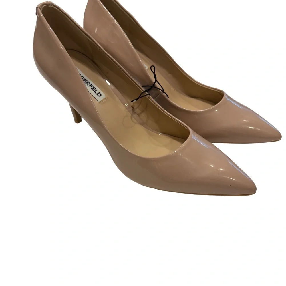 KARL LAGERFELD PARIS Patent Leather Pumps Nude Size 9.5M NEW